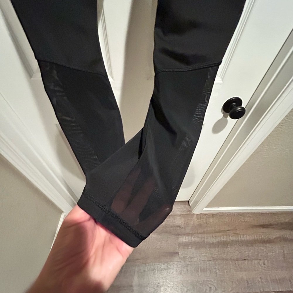 Adidas work out pants ! - Picture 6 of 7
